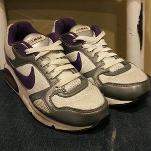 Women's Nike Air Max Sneakers 8.5